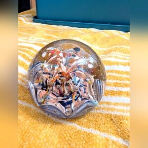 Art glass of many colors paoerweight